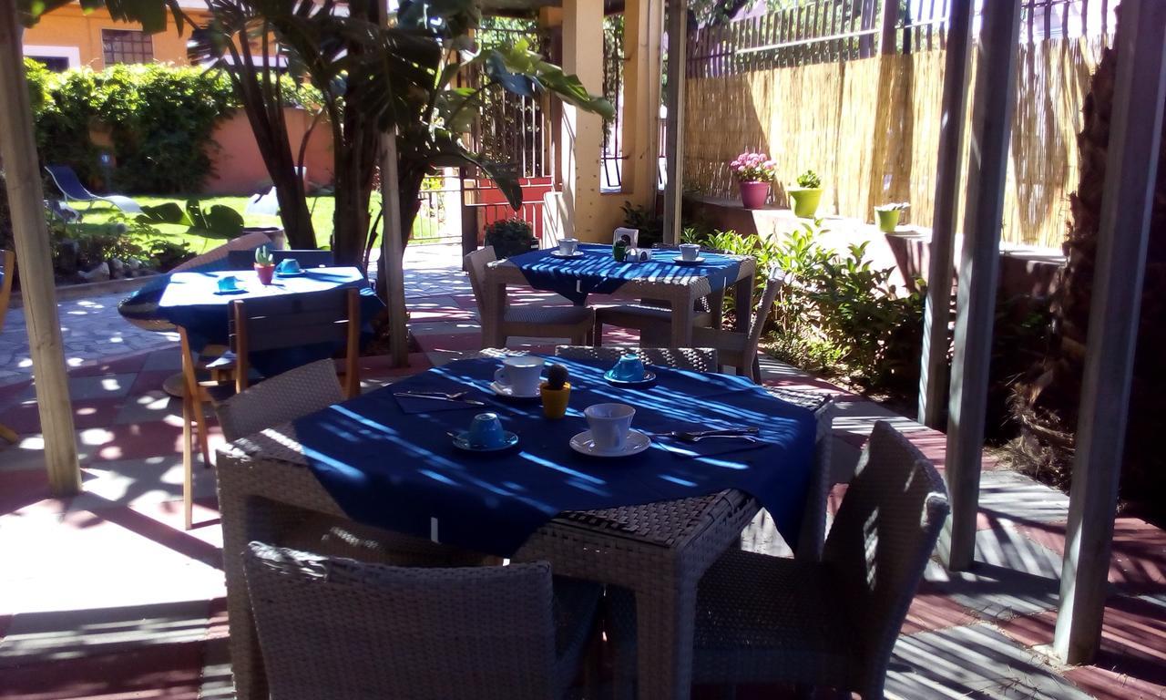Hotel I Colori Sant'Antioco Exterior photo